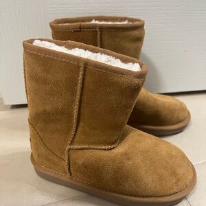 Kookaburra by Ugg Tan Suede Boots